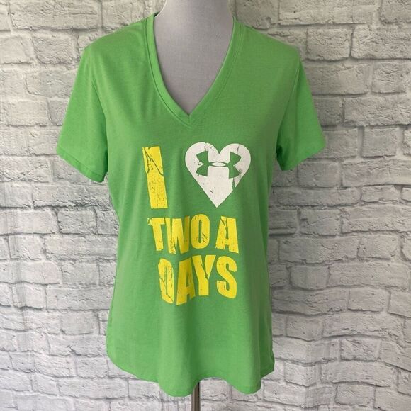 Under armour women L heat gear graphic print vneck short sleeve t-shirt green - Picture 1 of 7